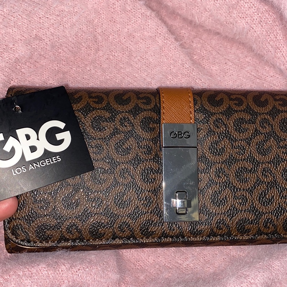 Guess wallet